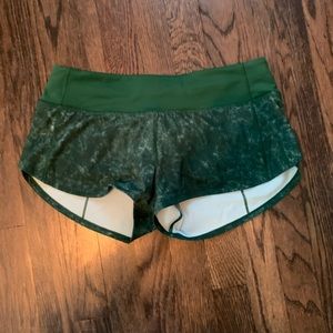 lululemon speed up shorts 2.5